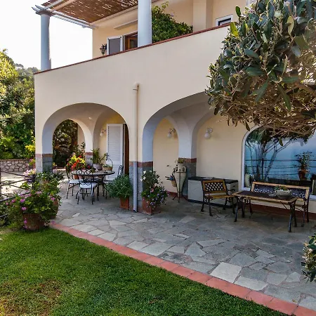 Cala Del Rio Bed & Breakfast