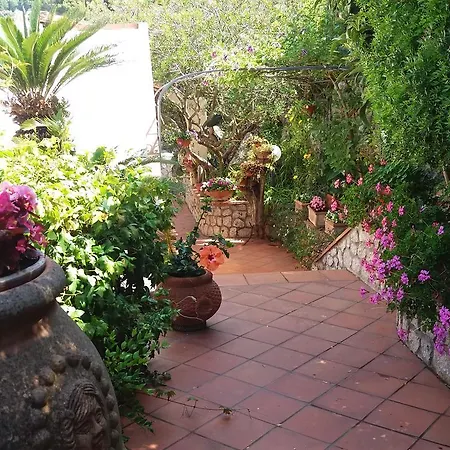 Cala Del Rio فندق مبيت وإفطار *