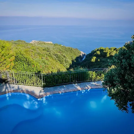 فندق مبيت وإفطار Cala Del Rio *