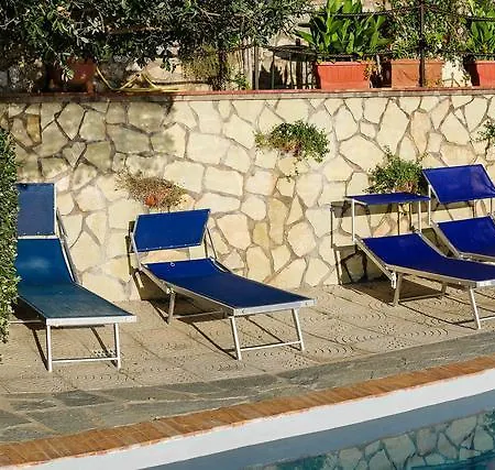 Cala Del Rio فندق مبيت وإفطار *