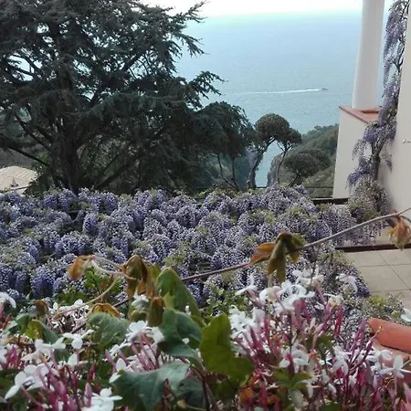 Cala Del Rio Couette-café *